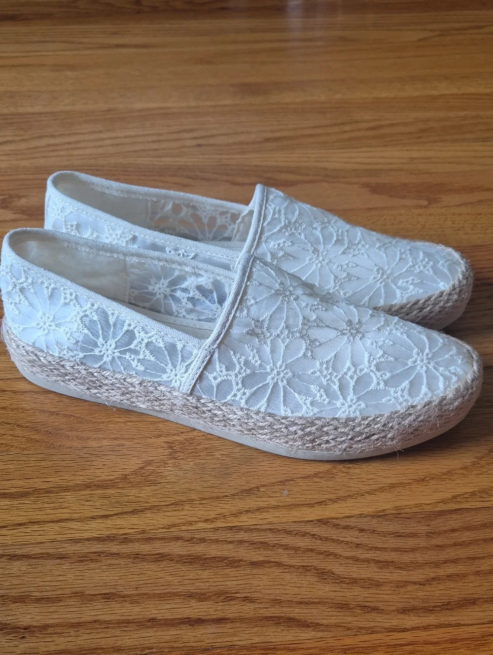 Esprit White Lace Espadrille Slip-Ons, size 8 NWOB